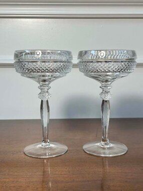 Riekes-Crisa lead crystal champagne coupes